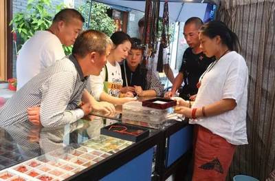 愛心流轉讓藝術煥發溫度 歐亞達徐東古玩城邀請您共赴愛心展覽拍賣之旅